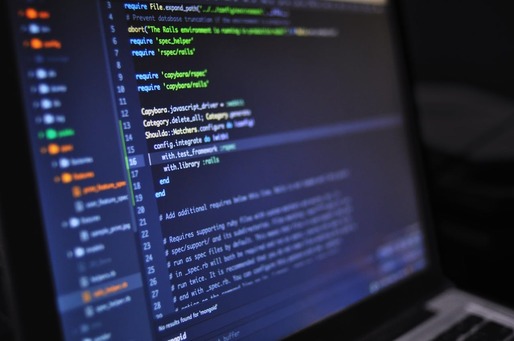 Cum să automatizezi generarea de cod cu ChatGPT și Python
