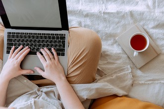 Olandezii folosesc cel mai mult dispozitivele conectate la internet. Polonezii, bulgarii și românii – cel mai puțin