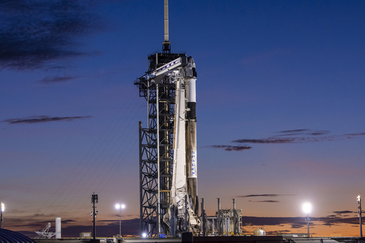 SpaceX cumpără licențe de servicii mobile prin satelit cu 17 miliarde dolari