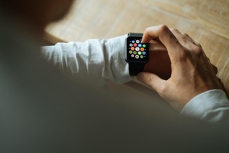 Notificări fără stres: filtre, rezumate și răspunsuri rapide pe ceas