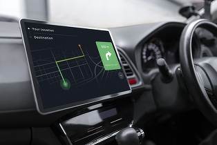Cum limitezi notificările deranjante la volan în Android Auto