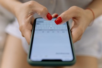 Amendă de mii de euro în România pentru SMS-uri 