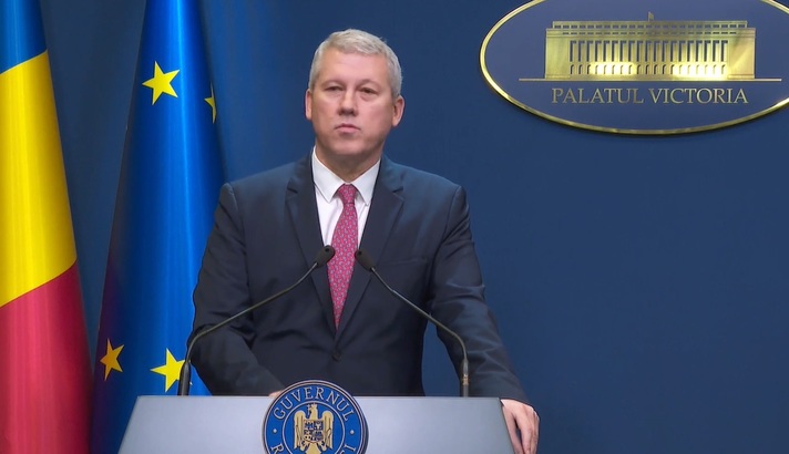 Reacția ministrului de interne la propunerea lui Raed Arafat de restricționare a accesului minorilor la conținut online. „Nu sunt pentru interdicții“