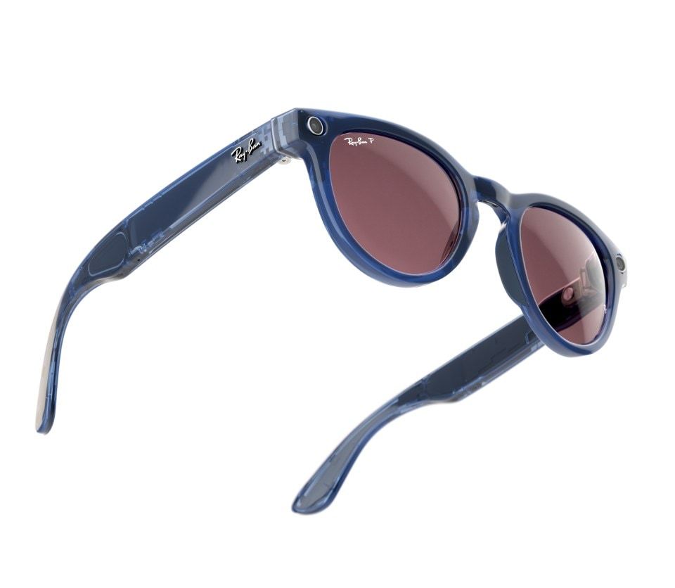 Ochelarii inteligenți Meta - vânduți cu o tehnologie care poate identifica oamenii