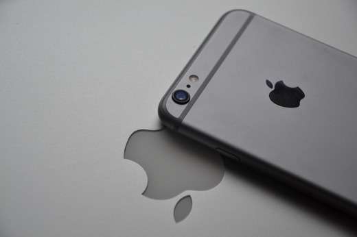 iPhone-urile din România ar putea rămâne fără o funcție cotroversată