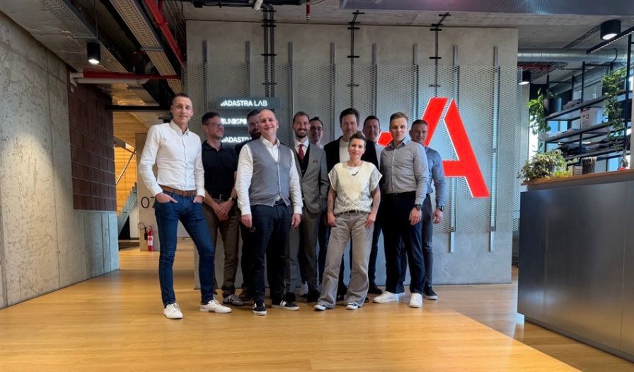 FOTO Cehii de la Adastra deschid în România o subsidiară, recrutând pentru expansiune un Sales Country Lead fost director la R Systems și Star Storage