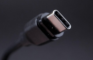 Hub USB-C ieftin versus premium: cum îți influențează experiența de utilizare