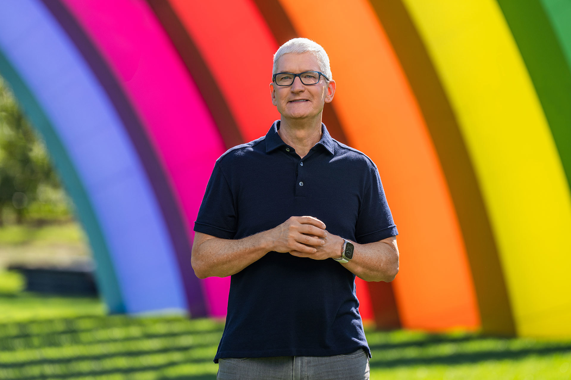 Scrisoarea de plecare a lui Tim Cook de la șefia Apple: Mi-ai scris despre momentul în care mama ta a fost salvată de Apple Watch. Despre selfie-ul perfect pe care l-ai surprins pe vârful unui munte care părea imposibil de urcat