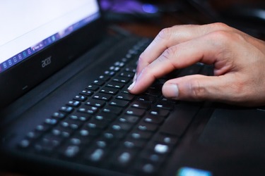 Românii, pe ultimul loc în Europa la competențe digitale de bază