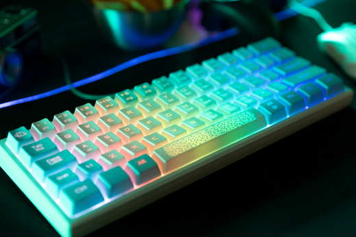 Tastatură de gaming bună: ce contează cu adevărat și ce poți ignora fără regrete