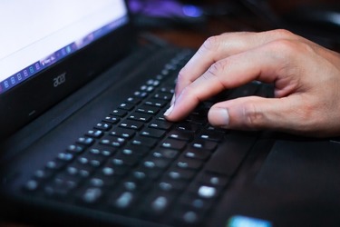 Orange România va securiza 20 de spitale. Cât va încasa liderul pieței de telecomunicații mobile