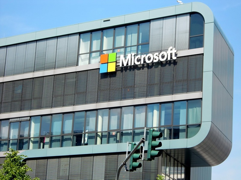 Cine este Bill Gates, cofondatorul Microsoft care a schimbat lumea software-ului