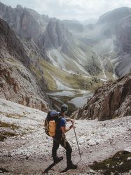 Wanderlog pentru Android îți organizează traseul, obiectivele și rezervările din concediu