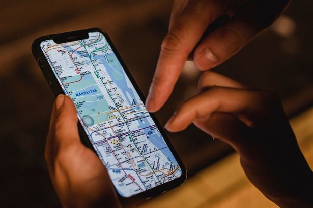 Organic Maps pentru Android îți oferă hărți și navigație offline fără să consumi date mobile