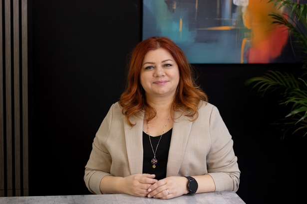 Symfonia Group își consolidează afacerile din România sub o structură unificată de management - operațiune finalizată