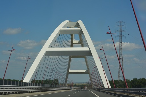 Două noi poduri peste Dunăre vor lega România de Bulgaria