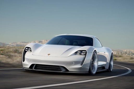 Porsche a prezentat prototipul electric Mission E: 600 CP și o autonomie de 500 km