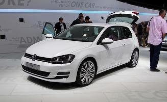 S&P a retrogradat ratingul Volkswagen cu o treaptă
