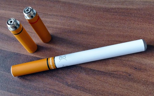 SUA interzic folosirea țigărilor electronice la bordul aeronavelor comerciale