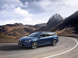 Vânzările Dacia în Marea Britanie au scăzut ușor în primele două luni ale anului, pe o piață în creștere