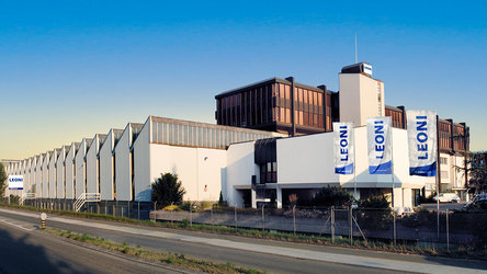 Fraudată cu 40 milioane euro după ce un director din România a fost victima hackerilor, Leoni și-a redus estimarea privind rezultatul EBIT 