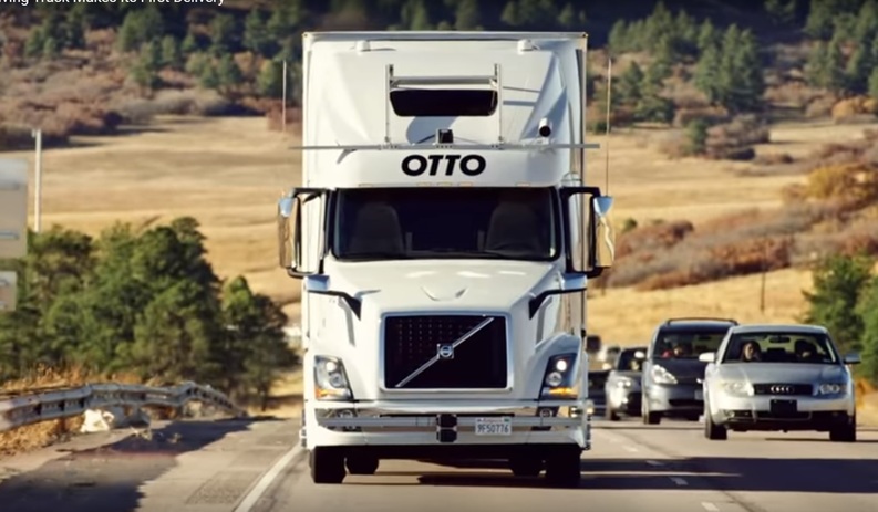 VIDEO Uber a realizat primul transport de marfă cu un camion fără șofer: 45.000 de cutii de bere