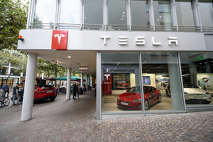 Mașina cu cea mai rapidă accelerație din lume, Tesla Model S, va deveni în curând și mai rapidă