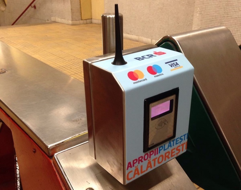 Premieră la metrou: românii cu carduri contactless emise de orice bancă nu vor mai avea nevoie de cartele