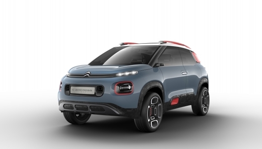 FOTO Citroen a prezentat conceptul C-Aircross, care prefigurează viitorul mini SUV bazat pe C3