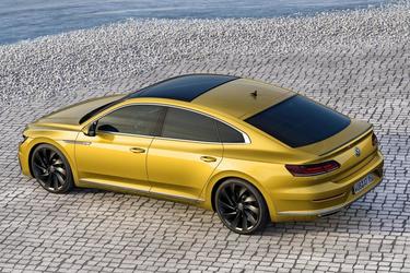 FOTO Primele imagini oficiale cu Volkswagen Arteon, noua limuzină mai mare decât Passat