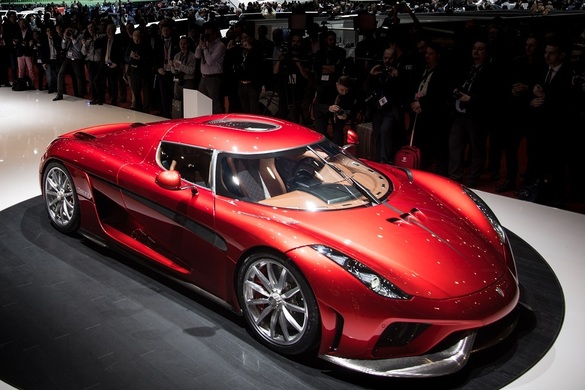 VIDEO&FOTO Salonul Auto de la Geneva: Războiul mașinilor sport de lux: accelerații de sub 3 secunde
