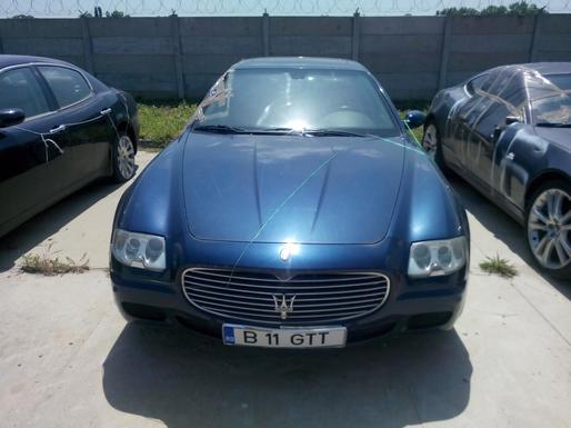FOTO Fiscul vinde la licitație 2 Maseratti Quatroporte și  un Jaguar