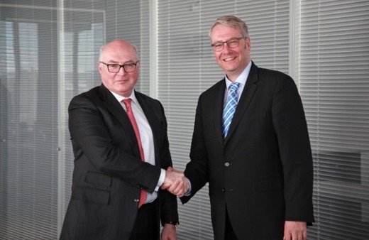 Francezii de la Faurecia și rivalul german ZF vor dezvolta împreună interioare pentru "cabinele viitorului"