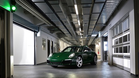 FOTO Porsche a produs modelul 911 cu numărul 1 milion, care va rămâne în muzeu. 700.000 de mașini se află încă pe șoselele lumii
