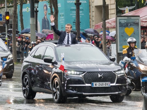 DS 7 Crossback, mașina oficială a președintelui francez Macron, pentru investitură. Modelul va fi lansat pe piață anul viitor