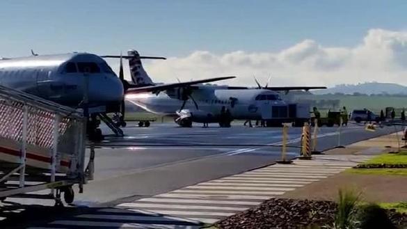 FOTO Pasageri au sărit dintr-un avion în Australia, după o amenințare falsă cu bombă