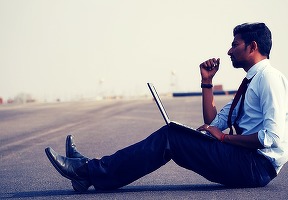 SUA ar putea extinde interdicția vizând laptopurile în cabinele avioanelor la 71 de aeroporturi, inclusiv din Europa