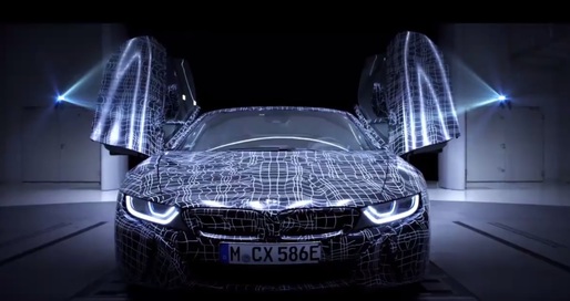 VIDEO Viitorul BMW i8 Roadster, prezentat camuflat într-un film oficial, înainte de lansare