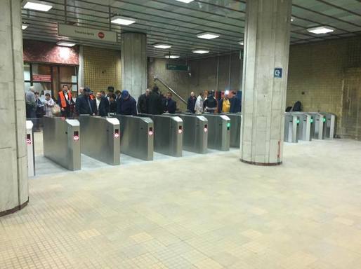 Metrorex deschide marți accesul în stațiile Tineretului și Apărătorii Patriei, lucrările fiind finalizate cu o zi mai devreme