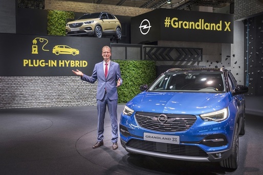 Salonul auto din Frankfurt: Opel anunță primul model hibrid al mărcii, Grandland X, alături de două versiuni ale Insignia