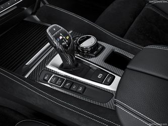 BMW Group vinde cele 49% din acțiunile dintr-un joint-venture încheiat cu SGL Carbon, dar păstrează acțiunile la compania parteneră