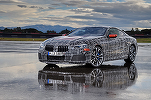 VIDEO & FOTO BMW Serie 8 Coupe, testat sub camuflaj înainte de lansarea pe piață, pe un circuit din Italia