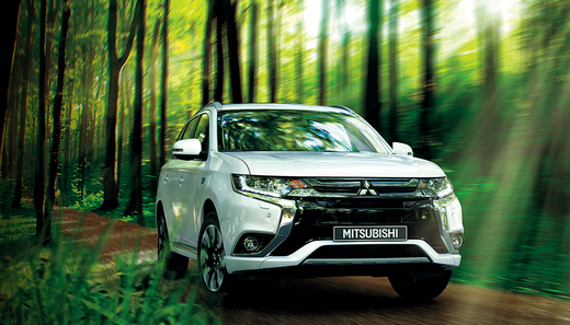Mitsubishi a vândut în Europa peste 100.000 de SUV-uri hibrid Outlander