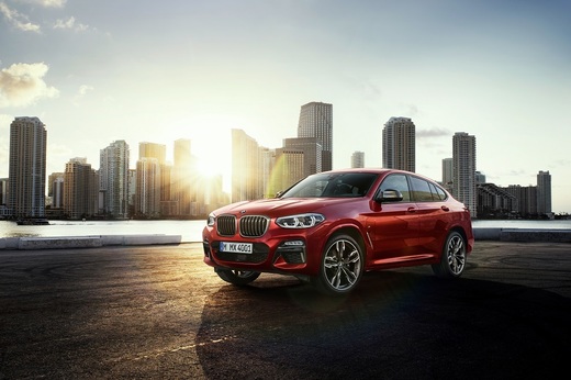 FOTO BMW a prezentat noul X4, o nouă generație, cu schimbări concentrate în special pe noutăți tehnice și de interior