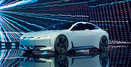 BMW a anunțat oficial că prototipul i Vision Dynamics va fi noul model de serie i4