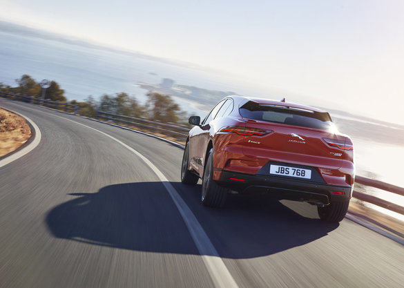 FOTO Jaguar lansează I-PACE, primul SUV electric, pe piața din România. Care sunt prețurile