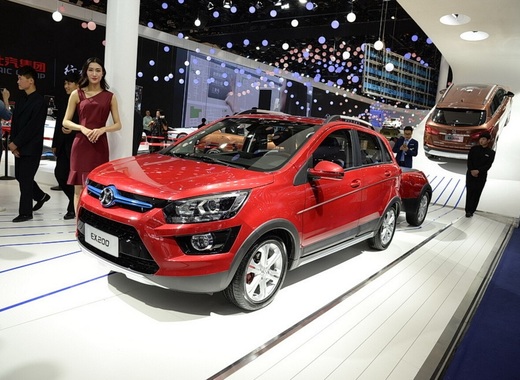 Schimbare majoră pentru investorii străini în China: dispare obligația parteneriatului cu firme locale. În premieră, constructorii auto vor putea să-și deschidă chiar anul acesta propriile companii