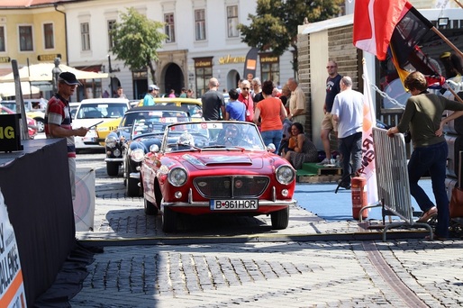 Sibiu Rally Romania, cel mai mare festival al mașinilor clasice din România, are, în premieră, concurs pentru mașini electrice