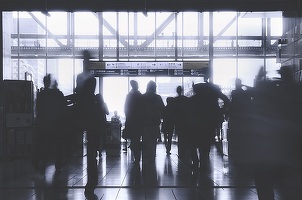 ISAF, parte a grupului Colas, a încasat 1,7 milioane de lei pentru montarea unor panouri electronice în Gara de Nord