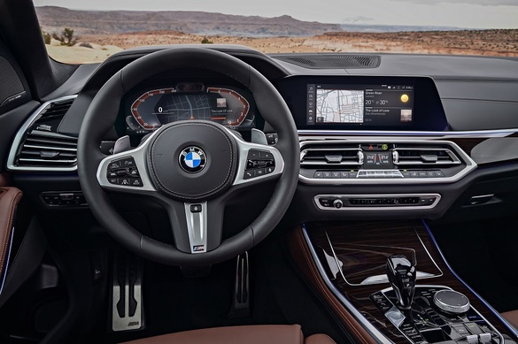 FOTO Competiție: BMW prezintă noul X5 la doar o zi după debutul lui Audi Q8